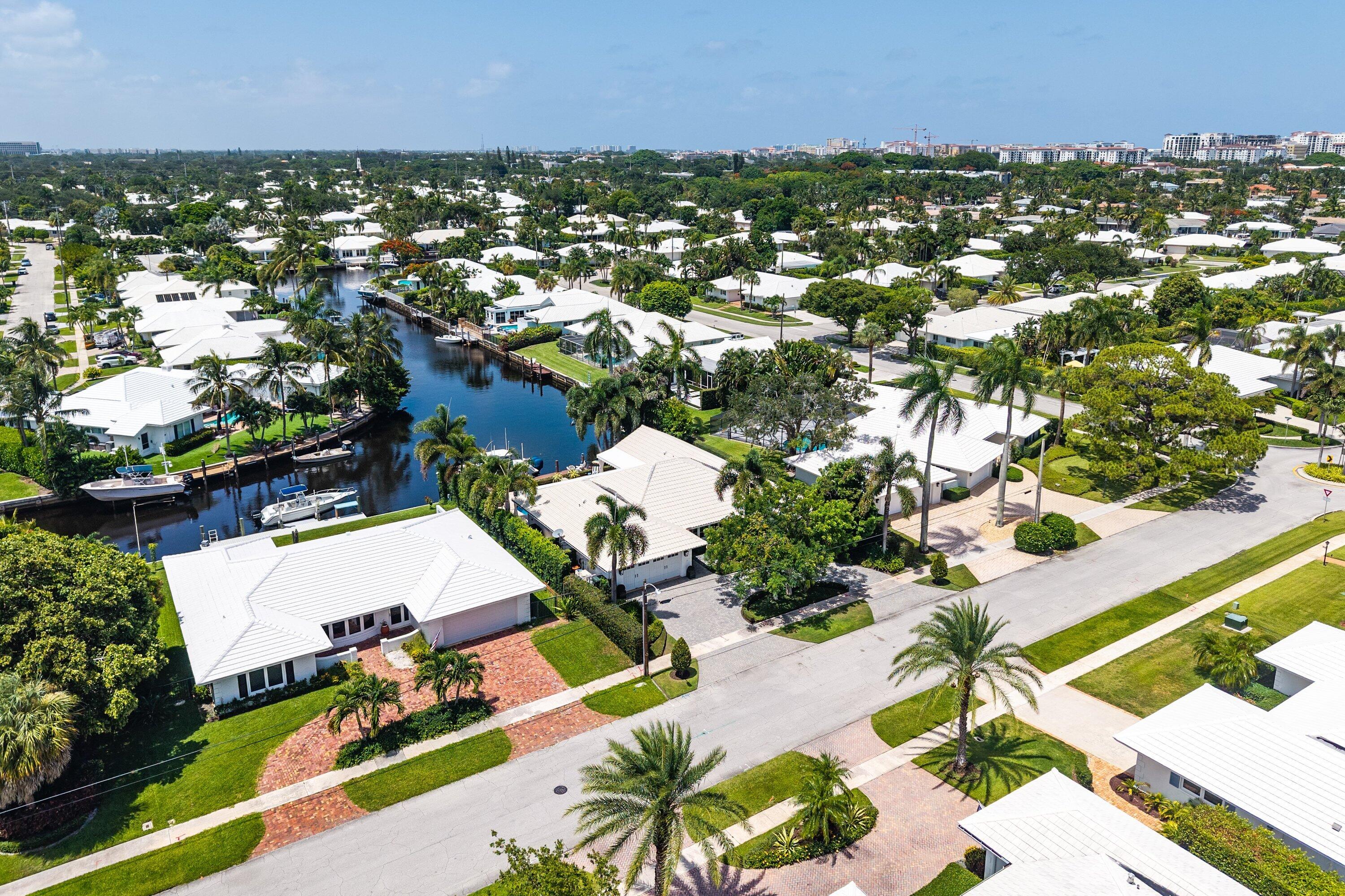 681 Elm Tree Lane Boca Raton, FL 33486 - Photo 56 of 76 053-681ElmTreeLane-BocaRaton-FL-33486-SM