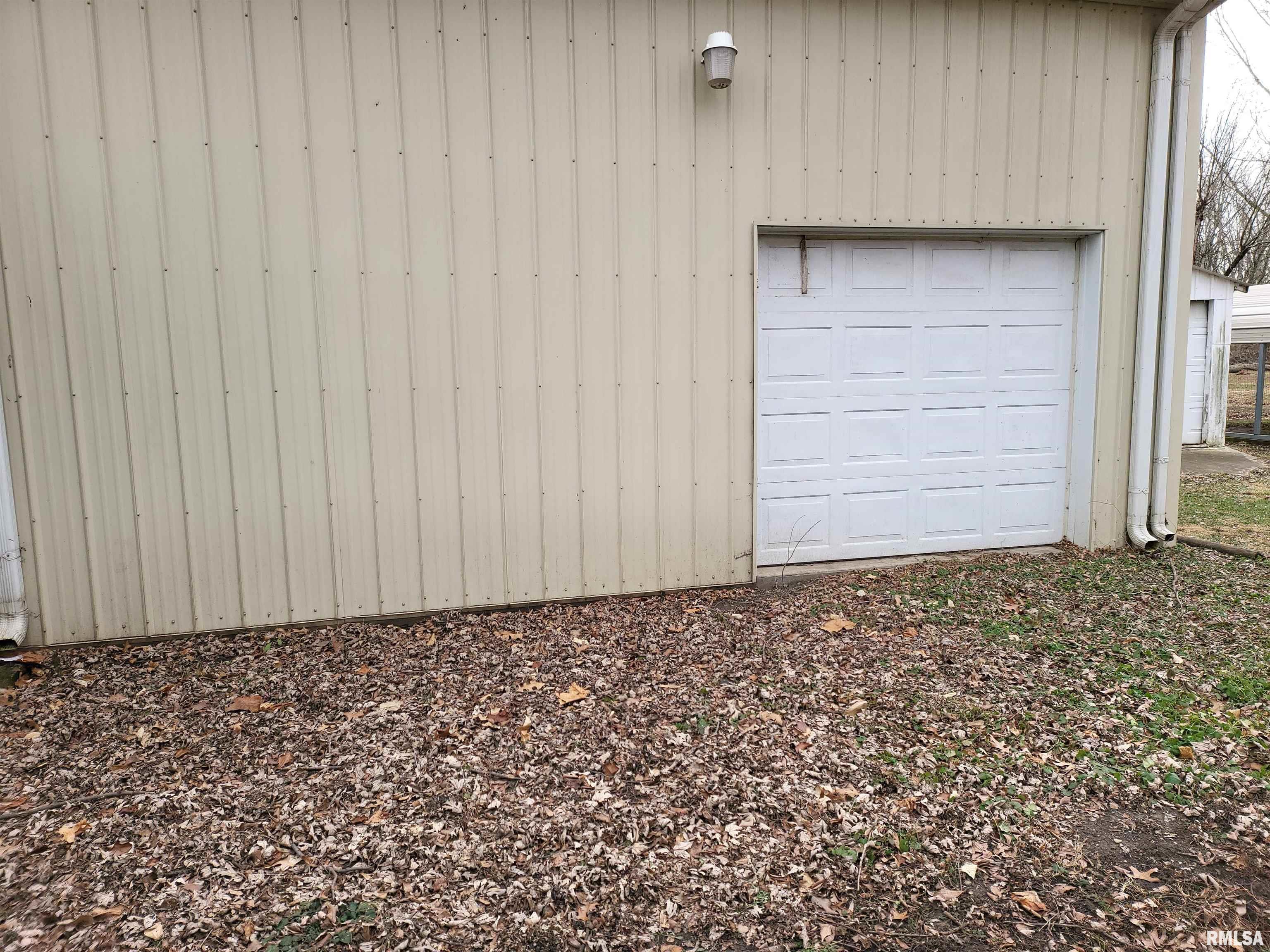 813 Forrest Avenue Springfield, IL 62702 - Photo 8 of 17