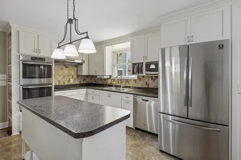 $674,900 | 2913 Fernbrook Lane, Nashville, TN 37214