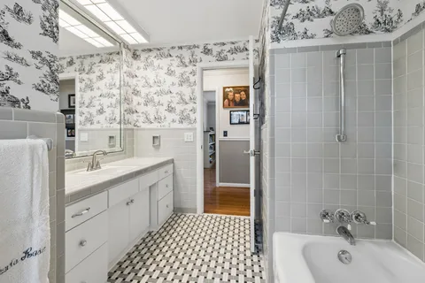 $674,900 | 2913 Fernbrook Lane, Nashville, TN 37214