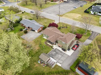 $674,900 | 2913 Fernbrook Lane, Nashville, TN 37214