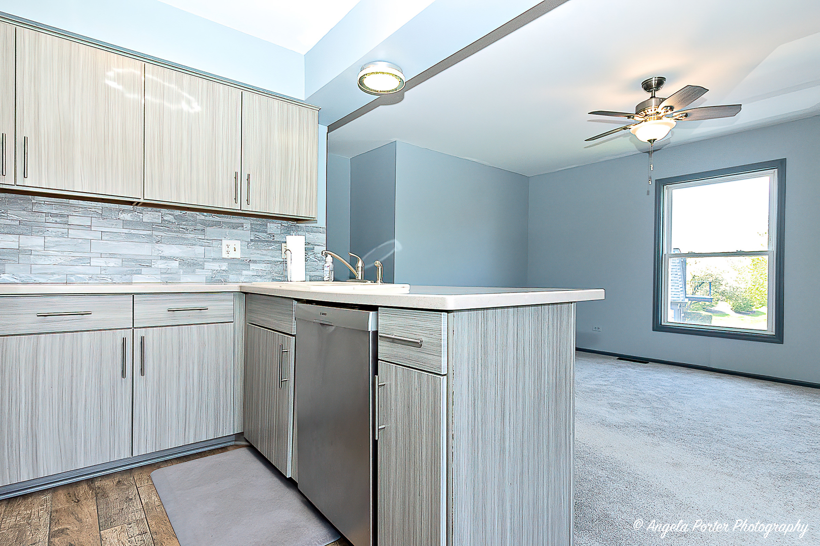 1402 Inverrary Lane, Unit 1402 Deerfield, IL 60015 - Photo 5 of 21