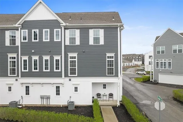 $339,900 | 3100 Goodwin Alley, Bridgeville, PA 15017