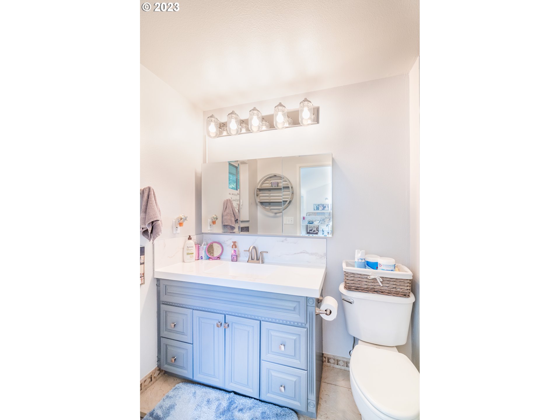 20562 Southwest Prindle Road Tualatin, OR 97062 - Photo 16 of 45 Gallery Image 16