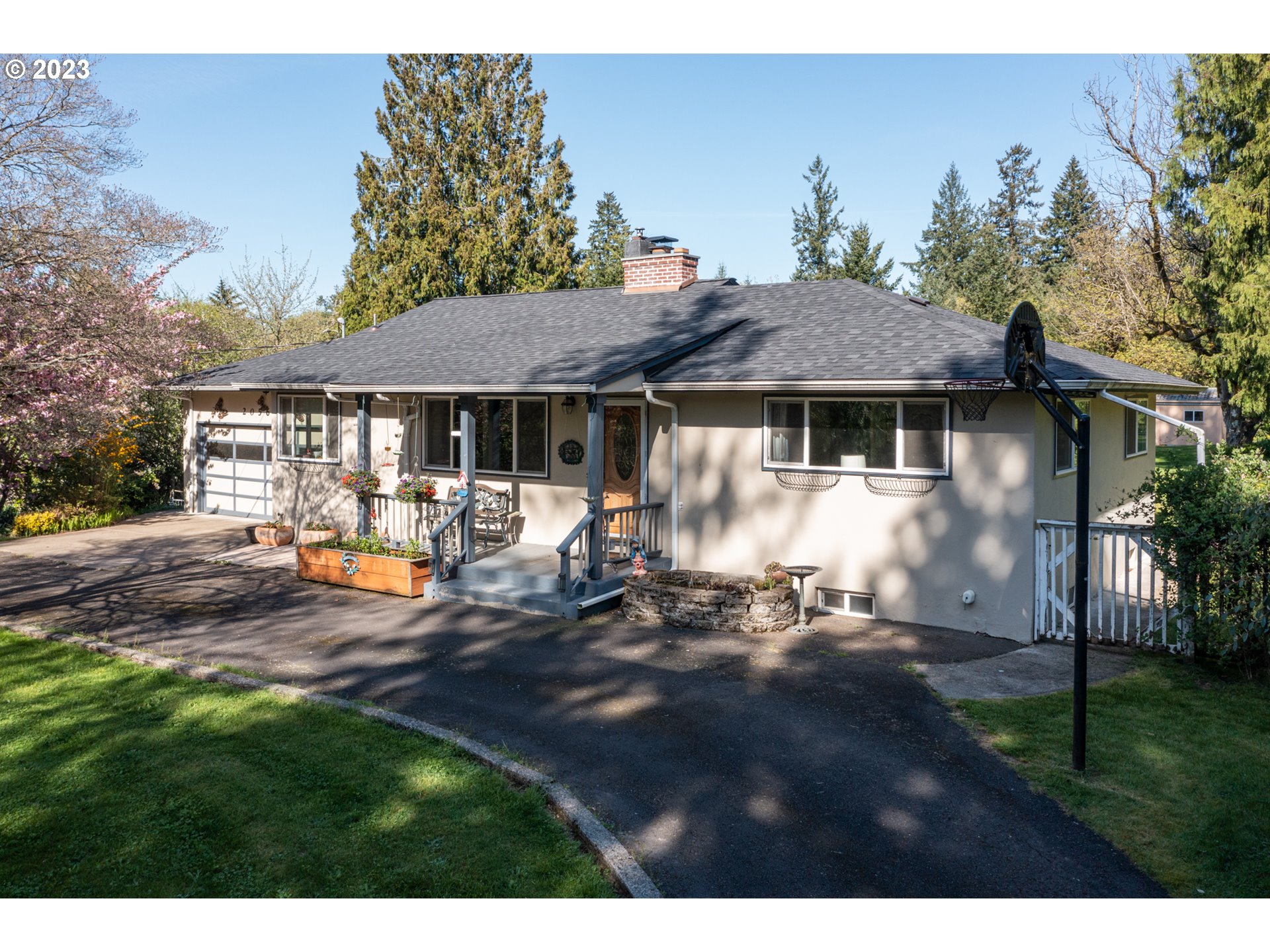 20562 Southwest Prindle Road Tualatin, OR 97062 - Photo 2 of 45 Gallery Image 2