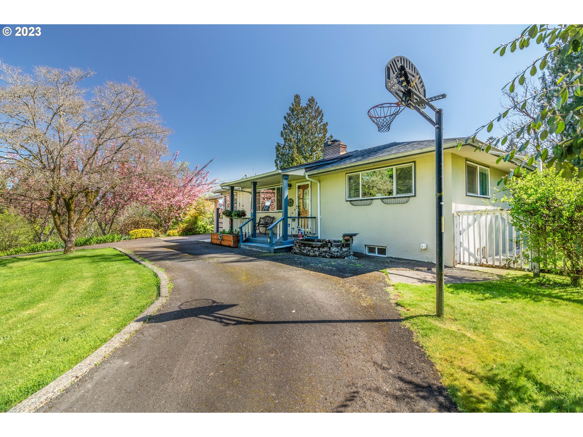 20562 Southwest Prindle Road Tualatin, OR 97062 - Photo 3 of 45 Gallery Image 3