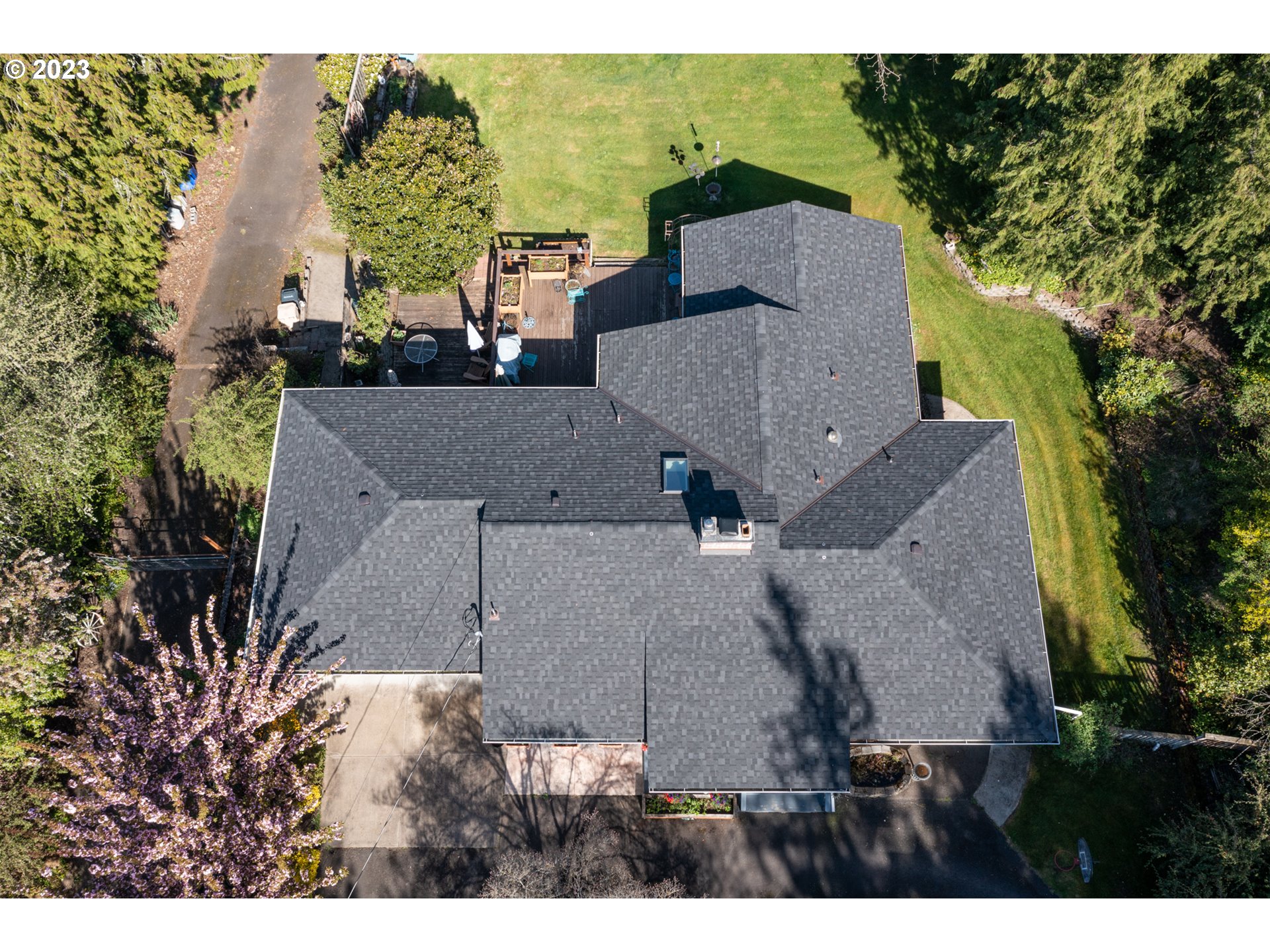 20562 Southwest Prindle Road Tualatin, OR 97062 - Photo 4 of 45 Gallery Image 4