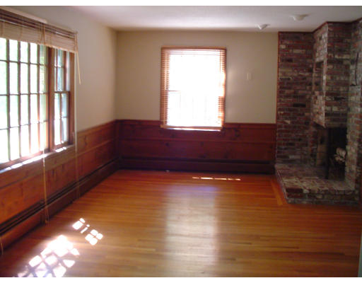 43 Sheffield Road Boxford, MA 01921 - Photo 3 of 18