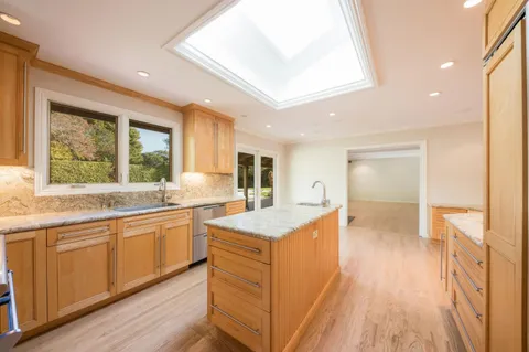 $15,000 | 30 Knightwood Lane, Hillsborough, CA 94010