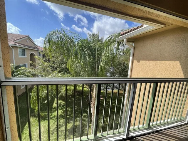 $210,000 | 3718 Northwest Adriatic Lane, Unit 302, Jensen Beach, FL 34957