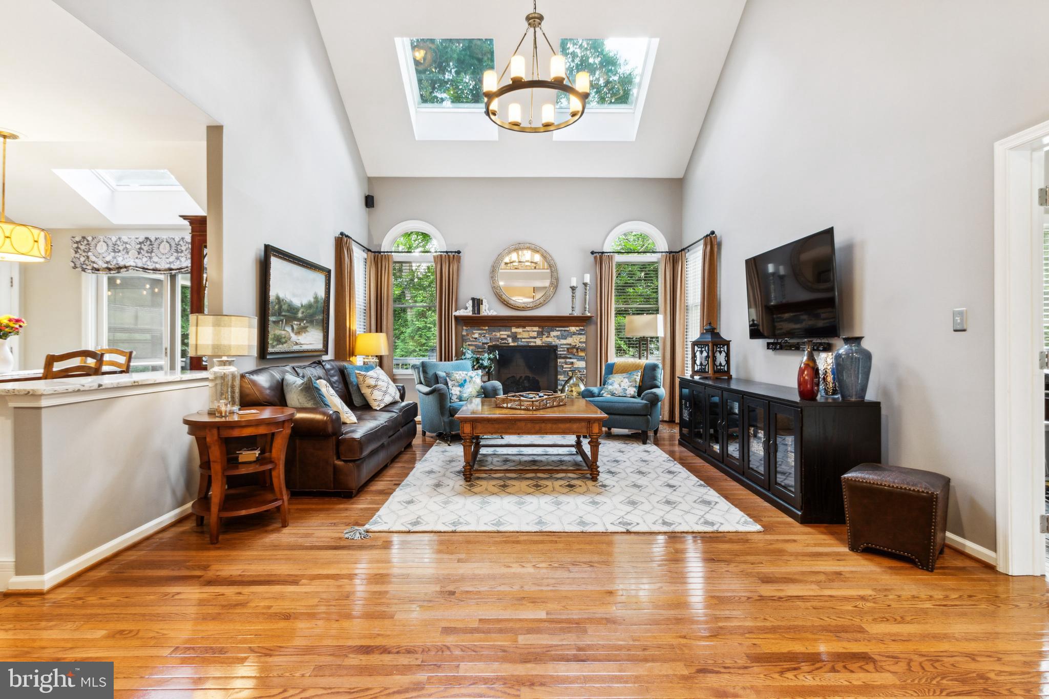 2922 Oak Shadow Drive Herndon, VA 20171 - Photo 23 of 60 Grand Family Room w/Skylights