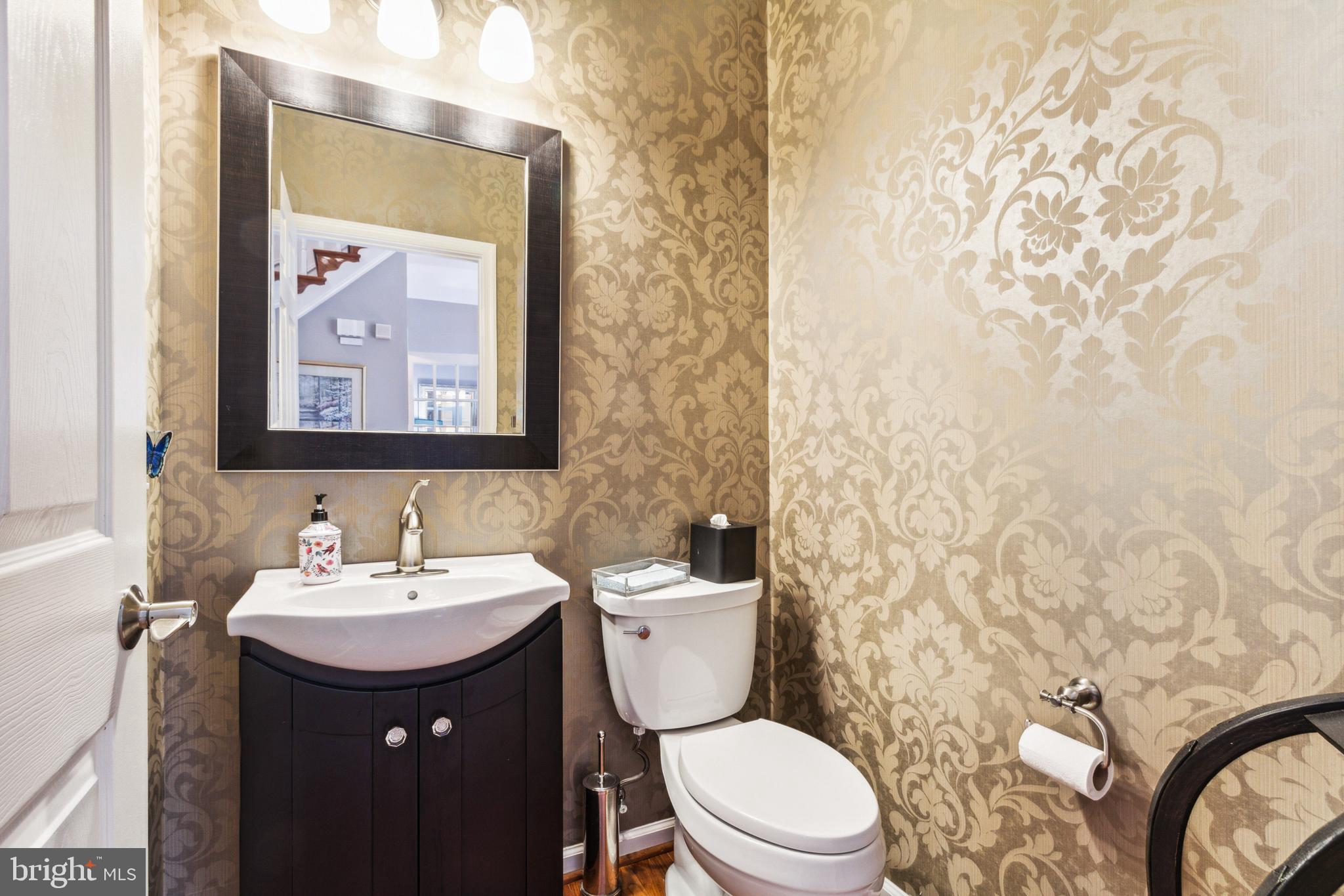 2922 Oak Shadow Drive Herndon, VA 20171 - Photo 26 of 60 Main Floor Powder Room