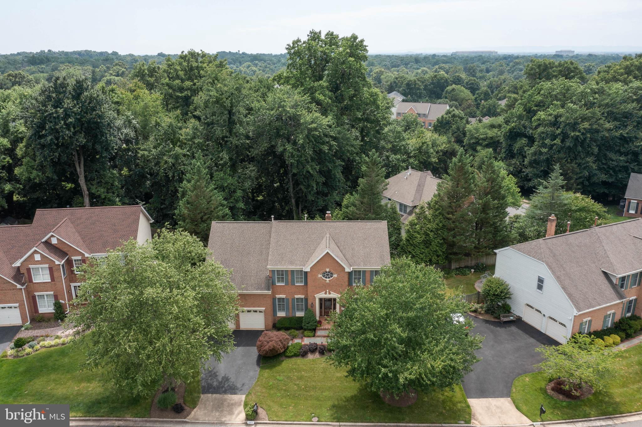 2922 Oak Shadow Drive Herndon, VA 20171 - Photo 4 of 60 Beautiful Treed Lot