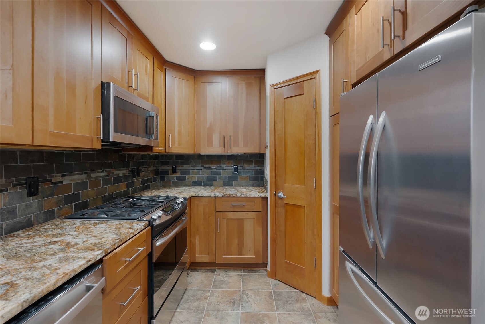 833 Blueberry Lane Bellingham, WA 98229 - Photo 12 of 38