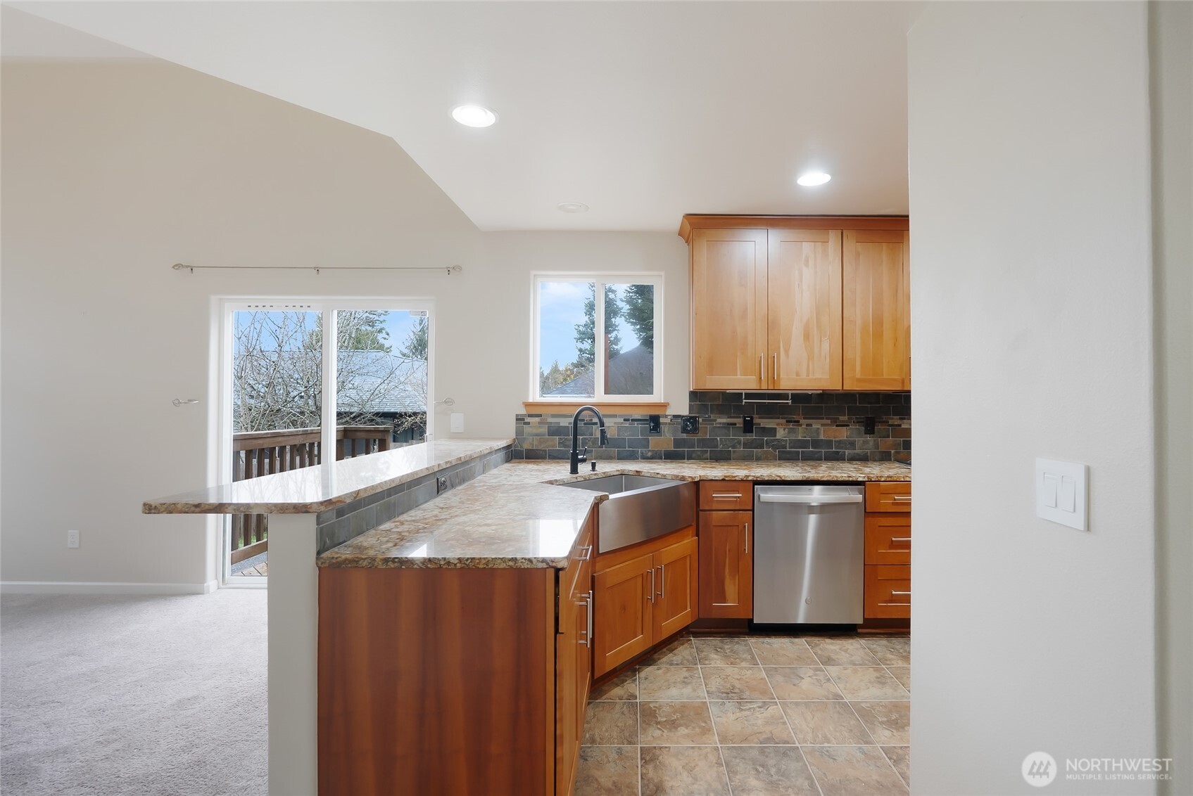 833 Blueberry Lane Bellingham, WA 98229 - Photo 10 of 38