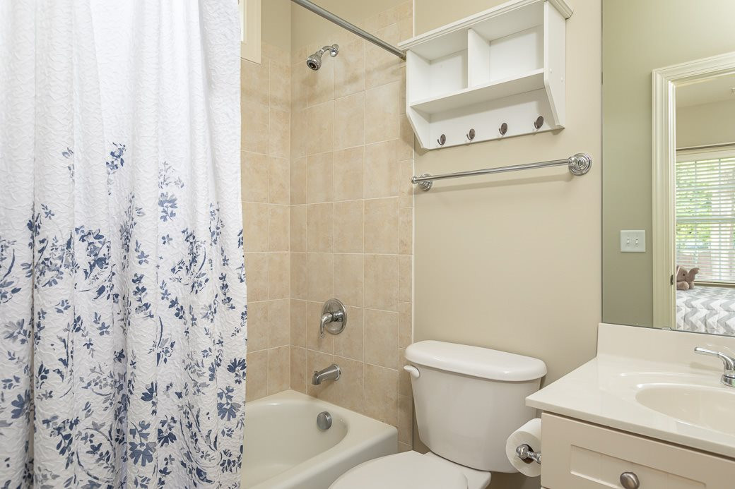 11507 Azari Court Raleigh, NC 27614 - Photo 20 of 26 Bath