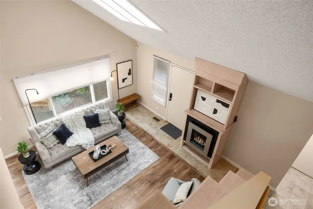 $406,000 | 24613 13th Avenue South, Des Moines, WA 98198