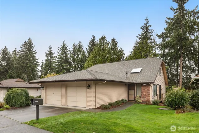 $406,000 | 24613 13th Avenue South, Des Moines, WA 98198