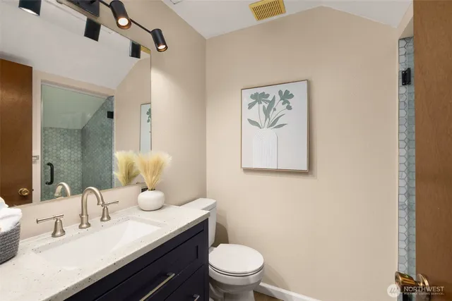 $406,000 | 24613 13th Avenue South, Des Moines, WA 98198