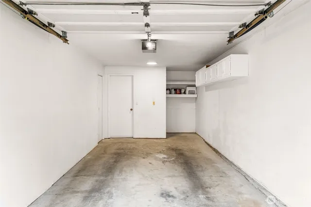 $406,000 | 24613 13th Avenue South, Des Moines, WA 98198