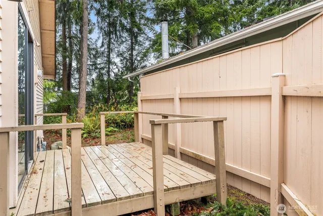 $406,000 | 24613 13th Avenue South, Des Moines, WA 98198