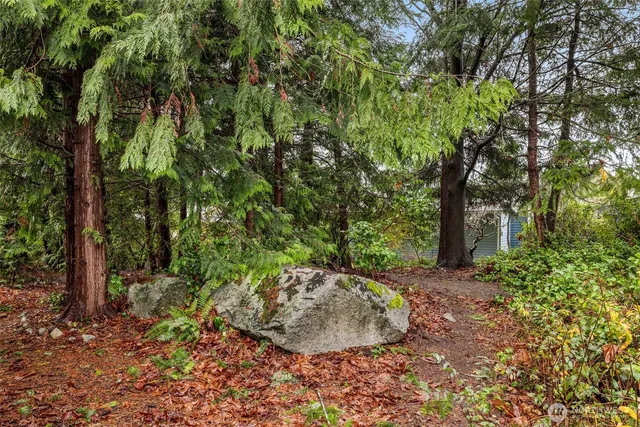 $406,000 | 24613 13th Avenue South, Des Moines, WA 98198