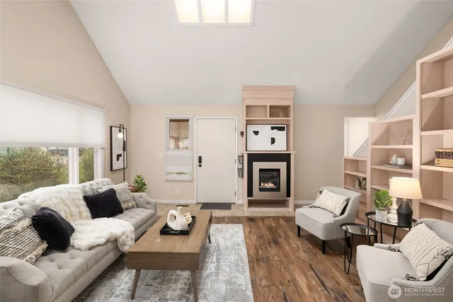 $406,000 | 24613 13th Avenue South, Des Moines, WA 98198