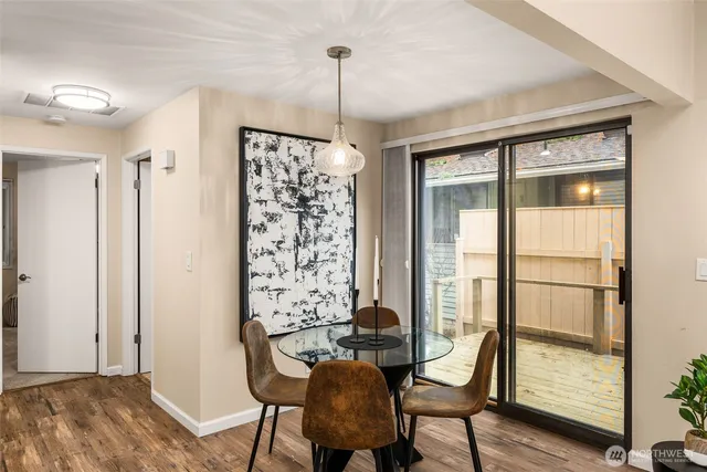 $406,000 | 24613 13th Avenue South, Des Moines, WA 98198