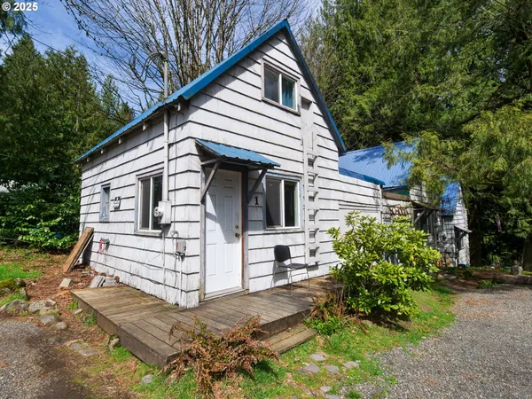 $169,000 | 69947 East E Highway, Unit 1, Rhododendron, OR 97049