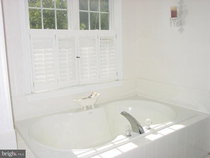 1907 Castle Road Forest Hill, MD 21050 - Photo 7 of 16 Master Bath