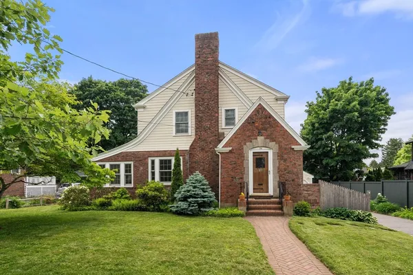 $1,295,000 | 34 Pleasant Street, Newton, MA 02465