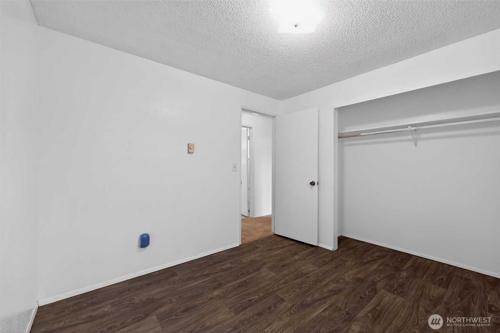 1010 Coolidge Road Aberdeen, WA 98520 - Photo 15 of 22 a view of an empty room