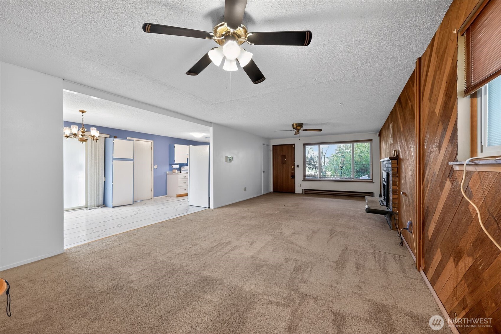 1010 Coolidge Road Aberdeen, WA 98520 - Photo 6 of 22 a view of an empty room with a window