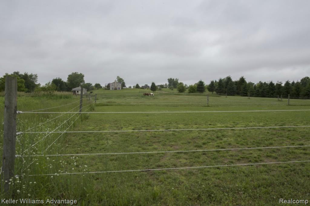 4976 Crandall Road Howell, MI 48855 - Photo 45 of 48 44_Crandall.jpg