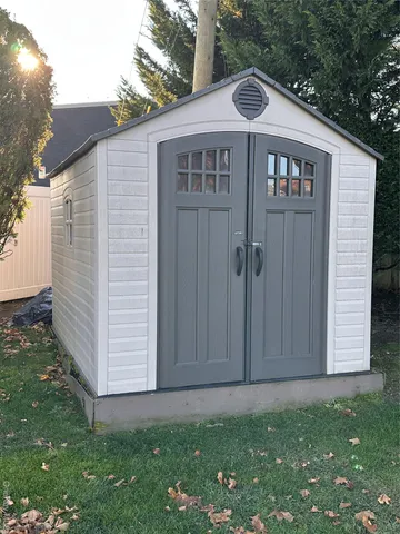 $4,499 | 2480 Fir Court, East Meadow, NY 11554