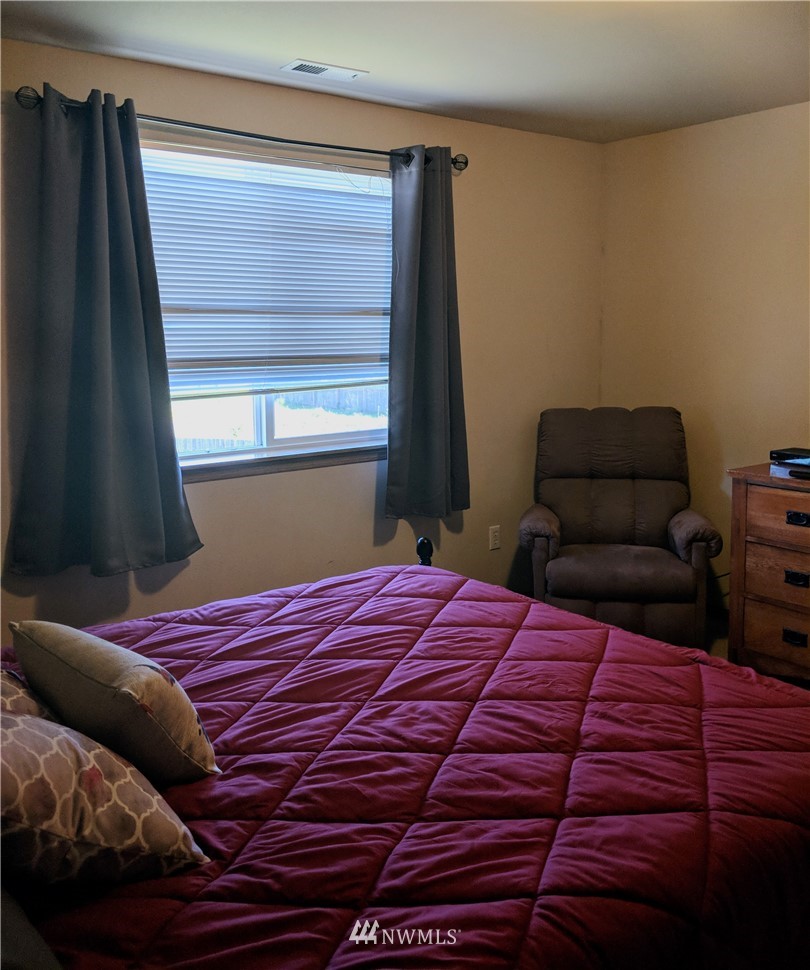 6506 197th Court Southwest Rochester, WA 98579 - Photo 12 of 20