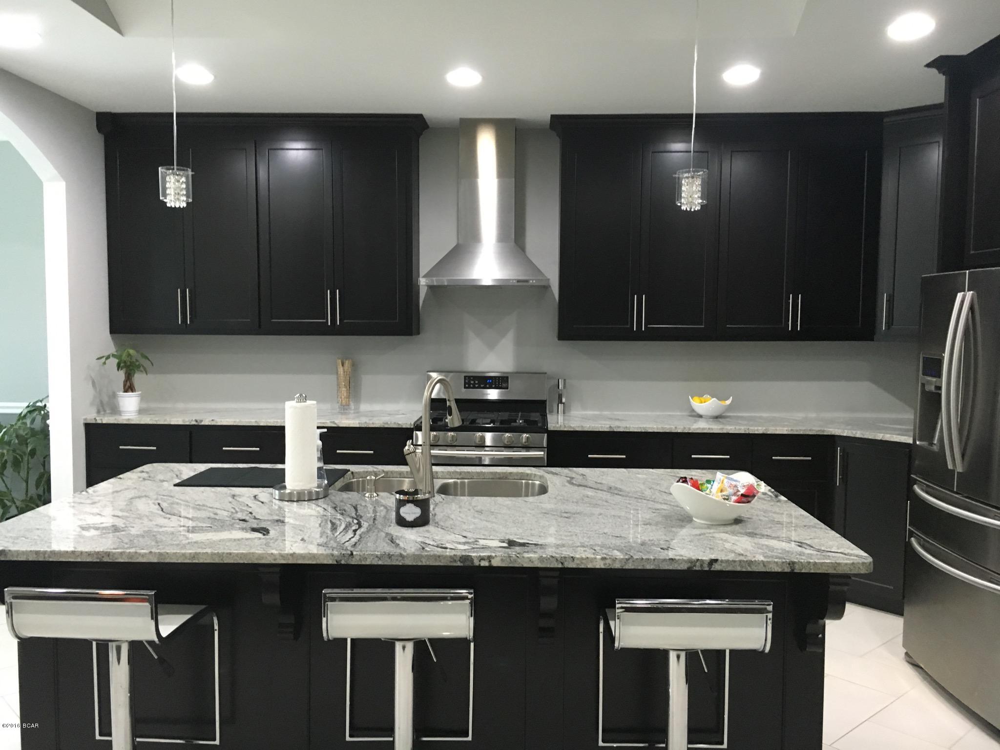 623 Candy Kitchen Road Cottondale, FL 32431 - Photo 3 of 18