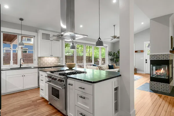 $2,700,000 | 1701 Brackenridge Street, Austin, TX 78704
