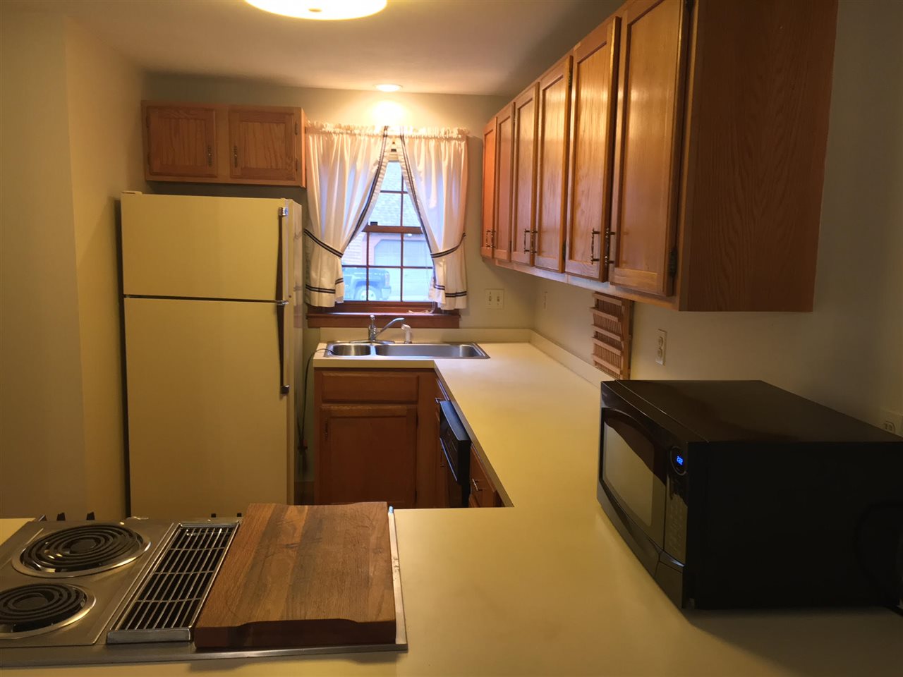 30 Kirriemuir Road, Unit 30 Stratham, NH 03885 - Photo 4 of 28