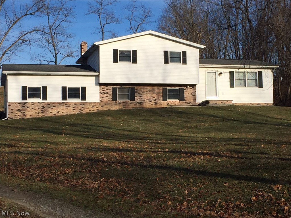 52625 Farmington Road Bridgeport, OH 43912 - Photo 1 of 12 Gallery Image 1