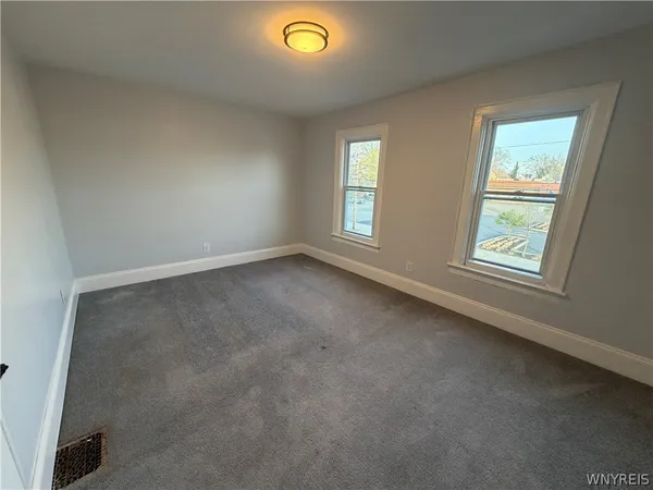 $1,650 | 18 Buffum Street, Buffalo, NY 14210