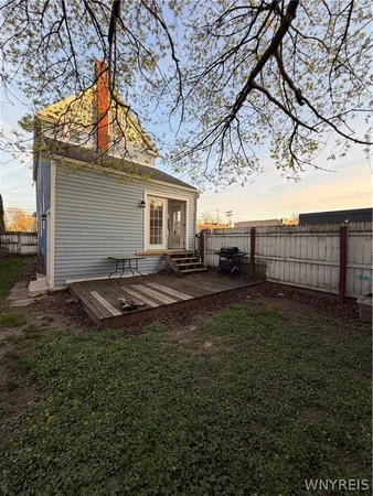 $1,650 | 18 Buffum Street, Buffalo, NY 14210