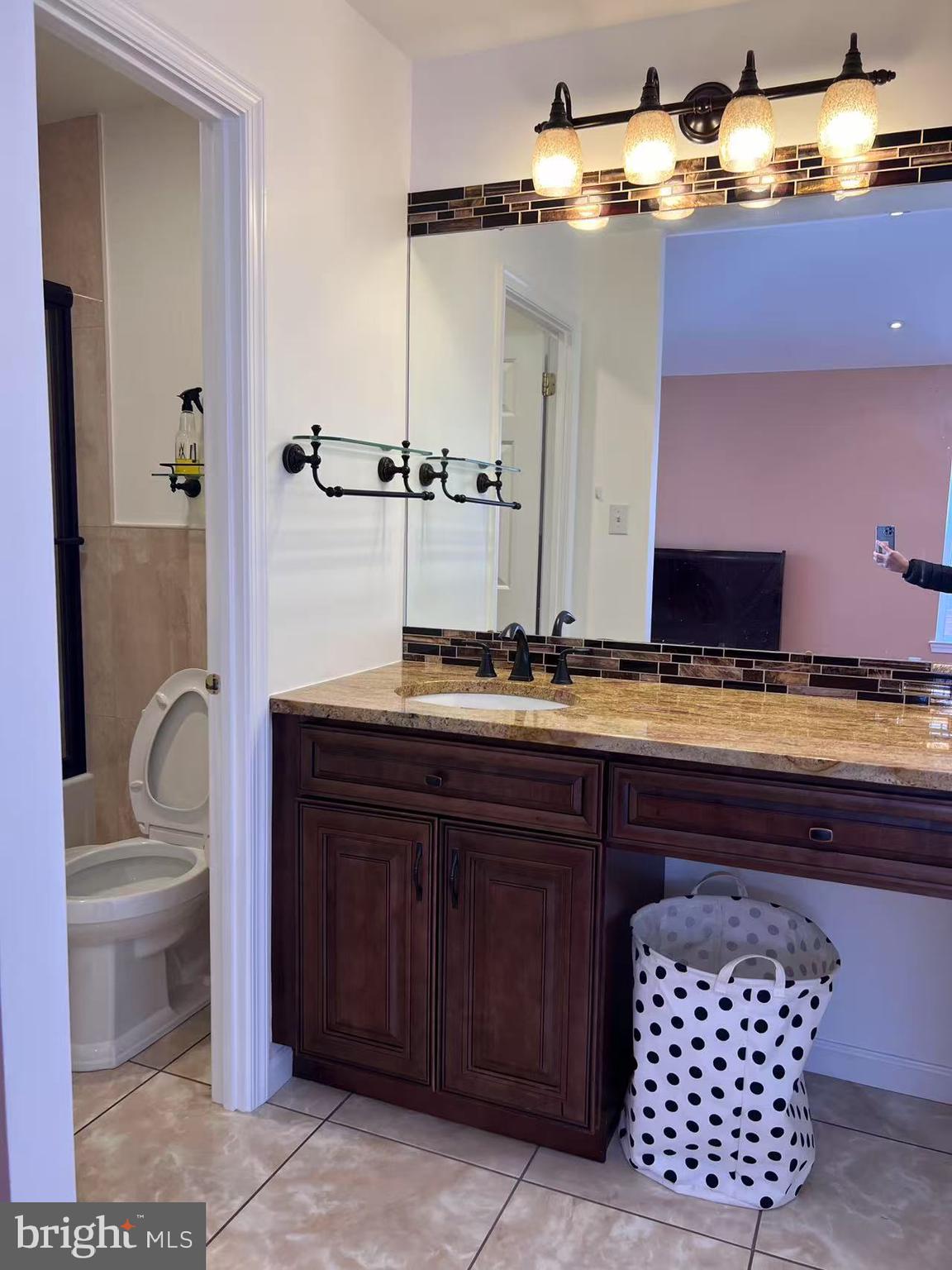 2017 Arthur Street Philadelphia, PA 19152 - Photo 7 of 15