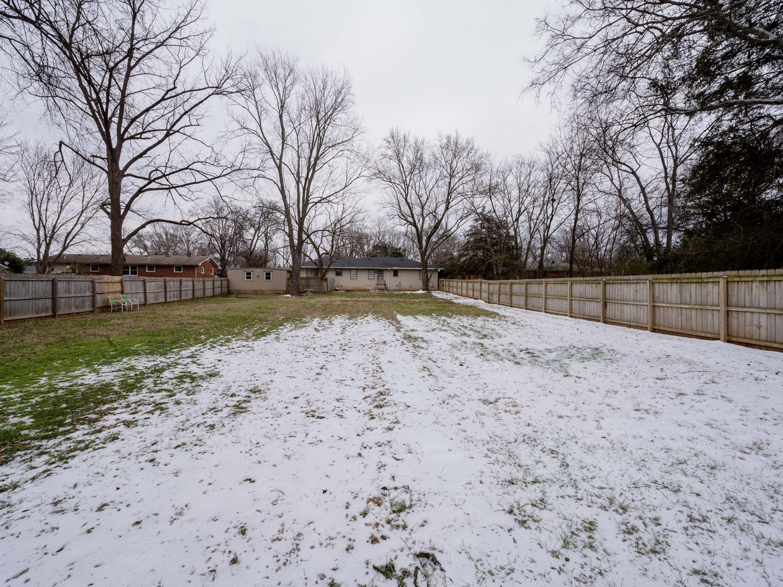 1611 White Boulevard Murfreesboro, TN 37129 - Photo 29 of 30 a view of a backyard with snow