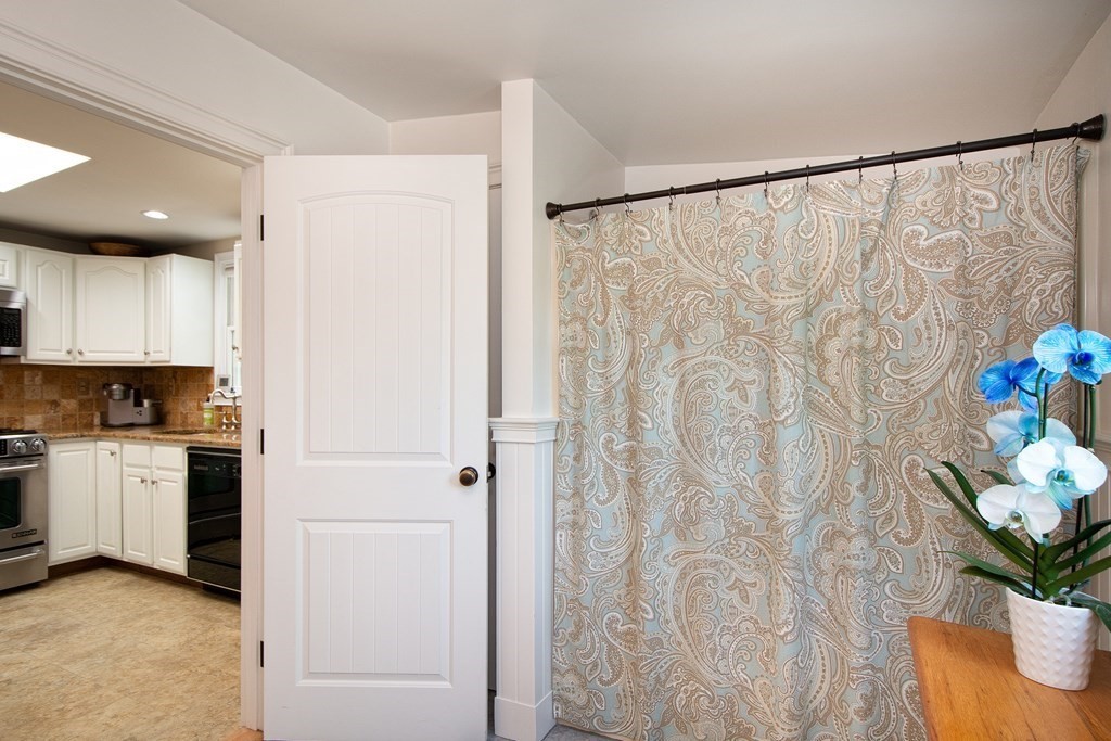 8 Merrill Road Hull, MA 02045 - Photo 23 of 42