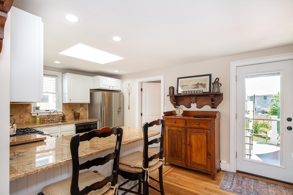 8 Merrill Road Hull, MA 02045 - Photo 8 of 42