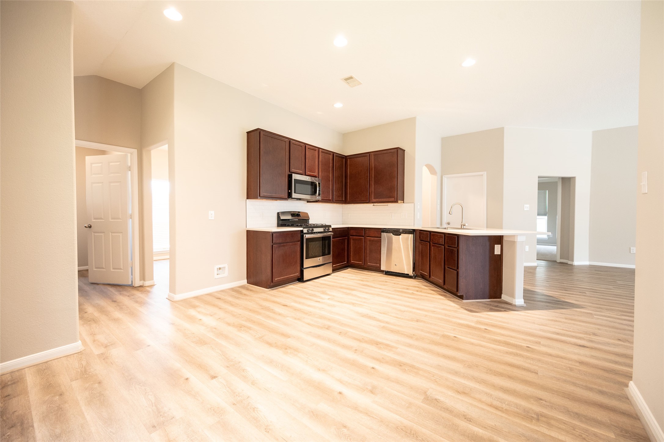 9976 Western Ridge Way Conroe, TX 77385 - Photo 11 of 35