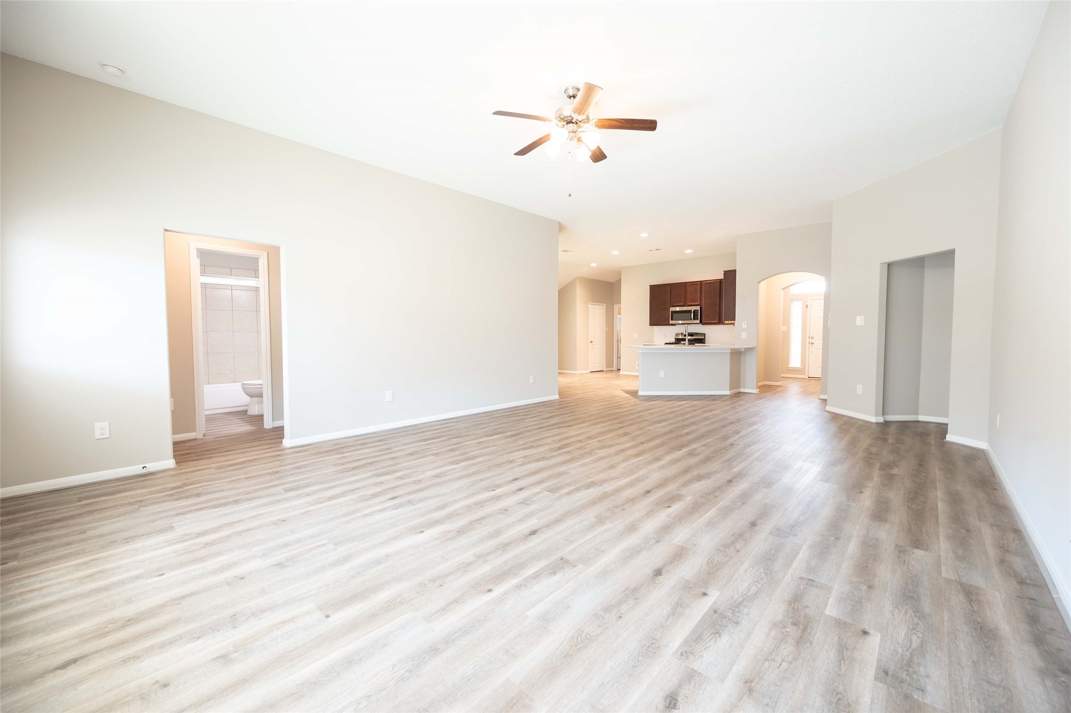 9976 Western Ridge Way Conroe, TX 77385 - Photo 14 of 35