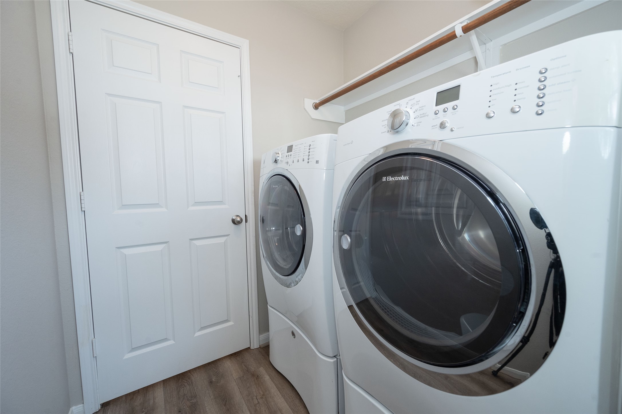 9976 Western Ridge Way Conroe, TX 77385 - Photo 8 of 35