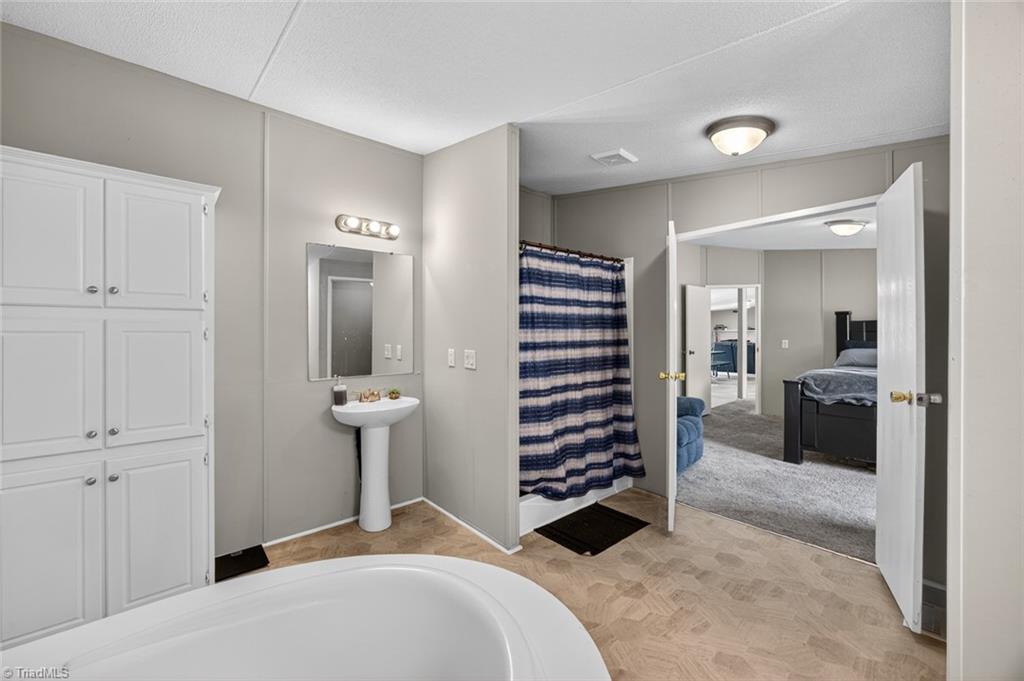 415 Drum Road Reidsville, NC 27320 - Photo 21 of 39 Gallery Image 21